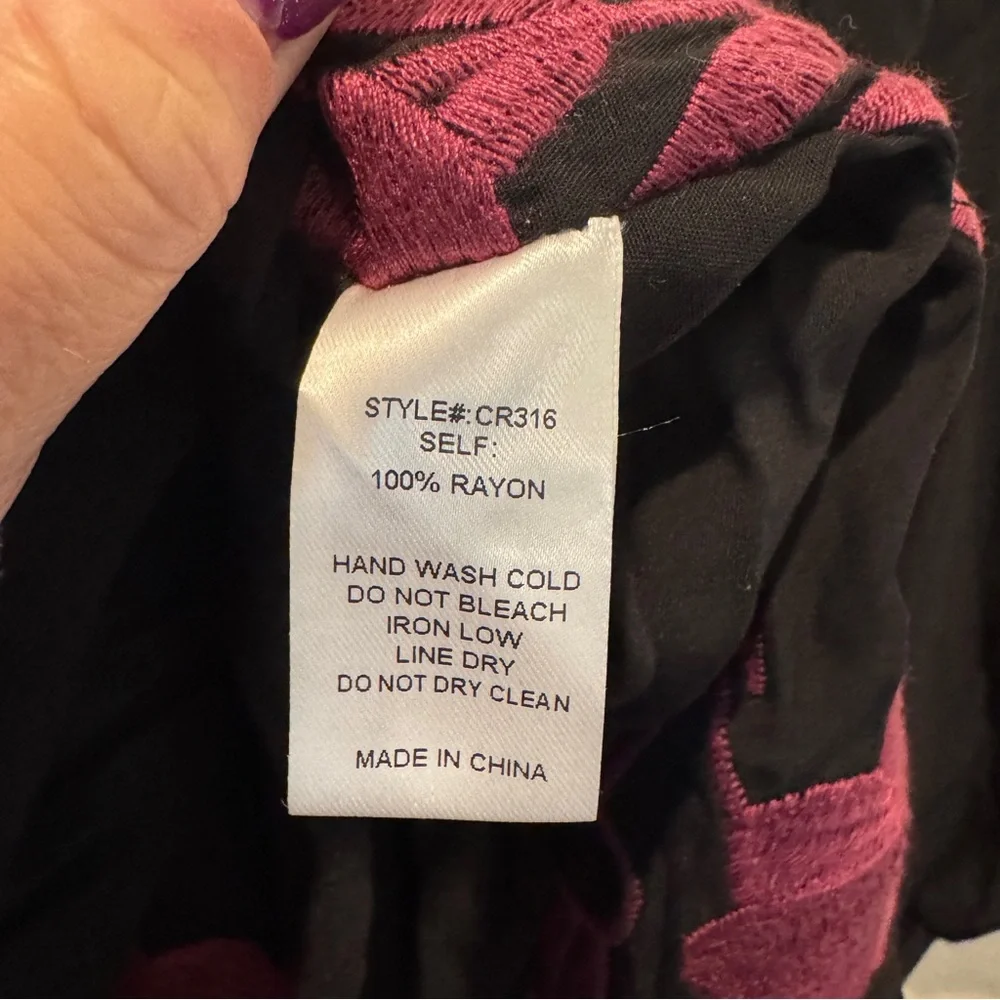 Black And Maroon Embroidered Poncho Top NWT size L - Picture 7 of 7